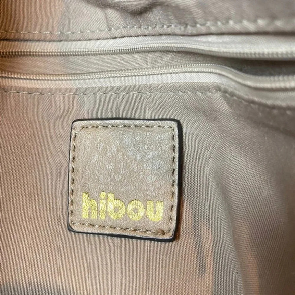 Hibou Tan Shoulder/Crossbody Bag with Braid &  Zipper Details - Picture 15 of 16